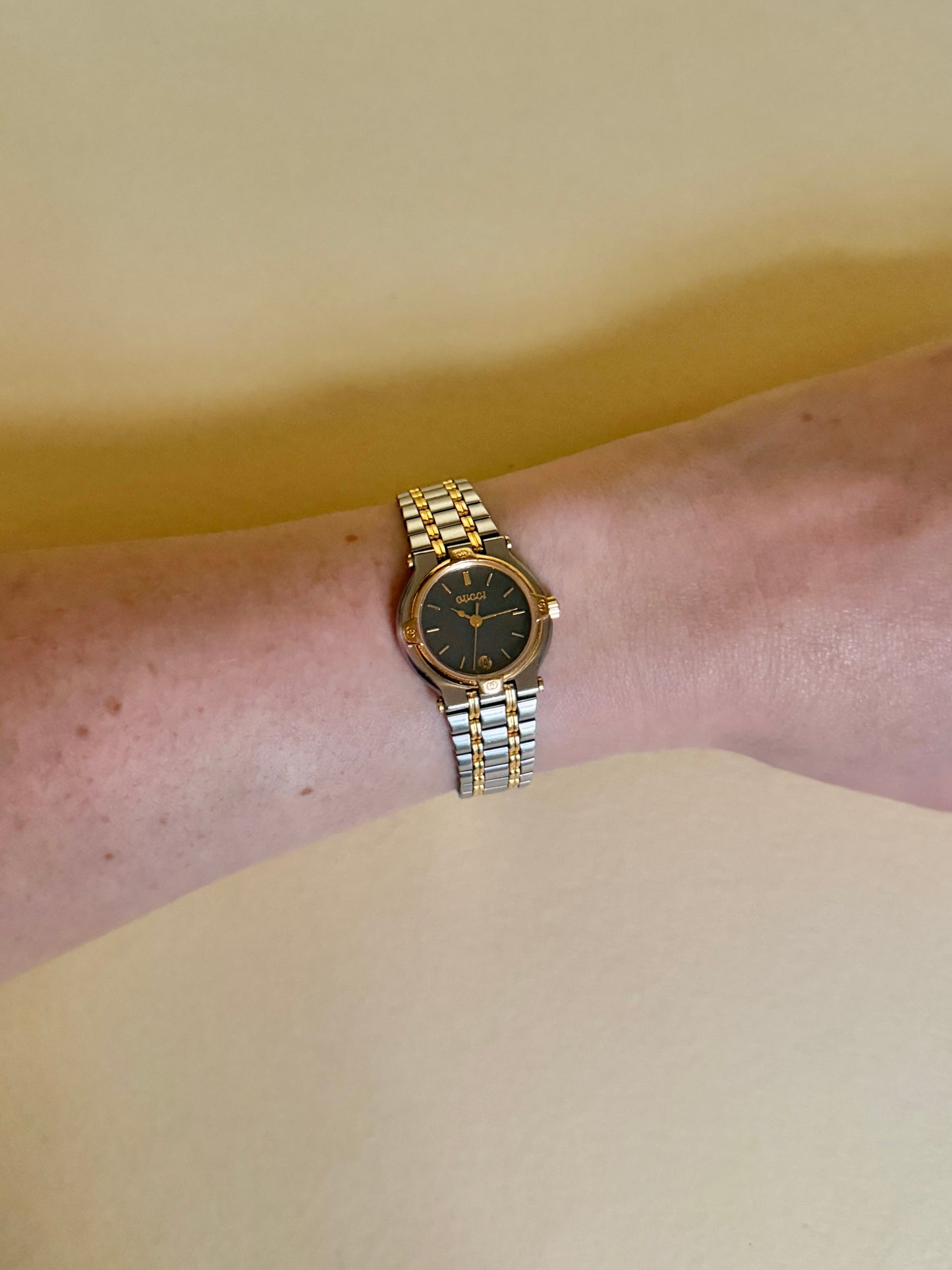 GUCCI — Two-Tone and Charcoal Date Bracelet Watch