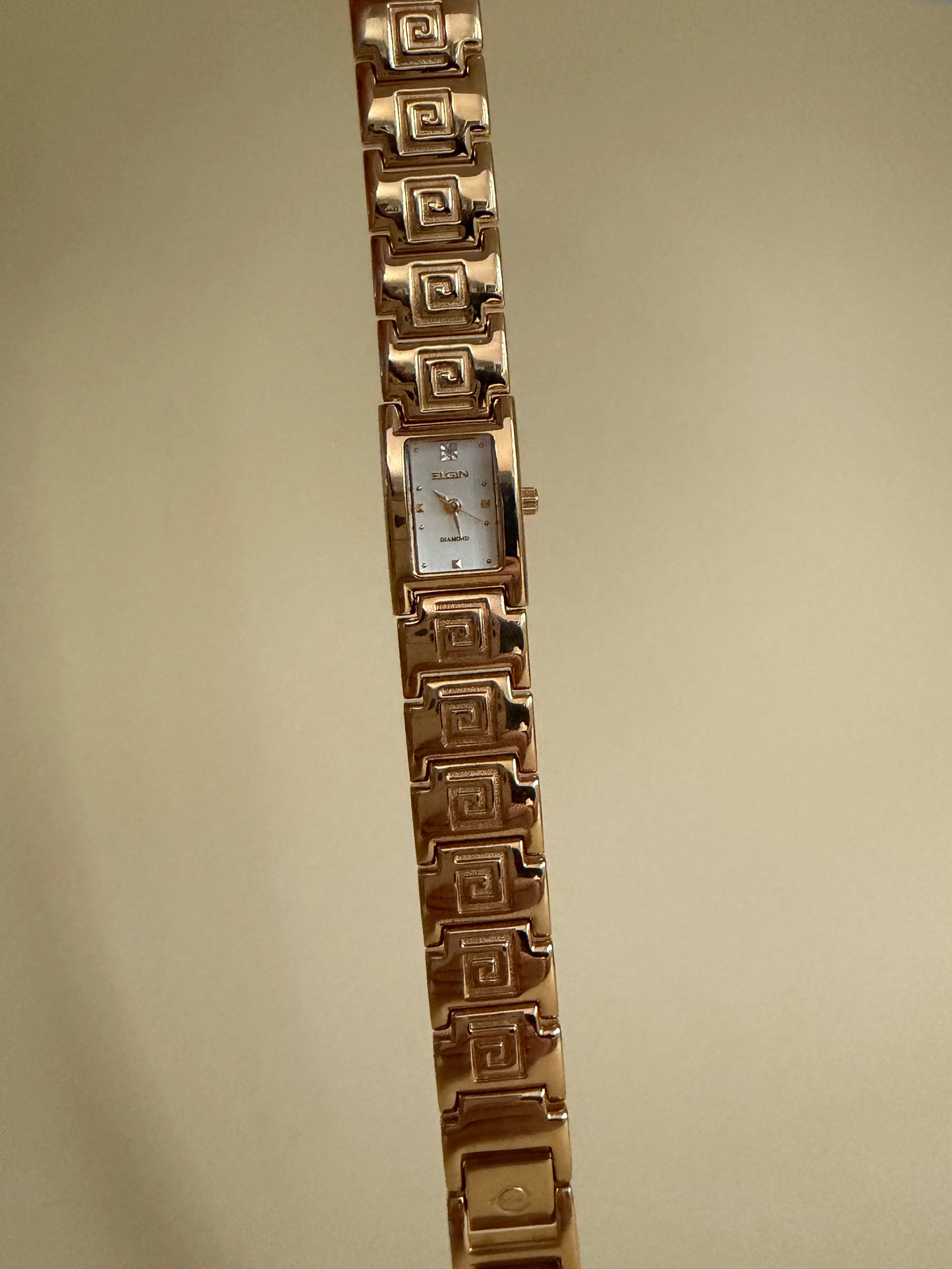 ELGIN — Rectangular Gold-tone Link Bracelet